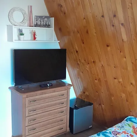 Δωμάτια σε οικογενειακή κατοικία U Roniego *